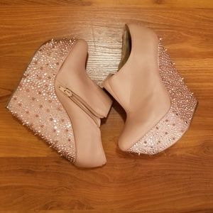 Cute ankle boots wedges with some nice bling